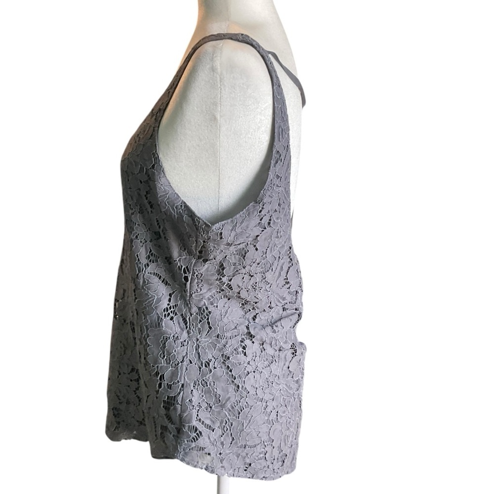 Chaser Women's Tank Top Size M Gray Lace Sleeveless Casual Cottage Camisole - Picture 3 of 10